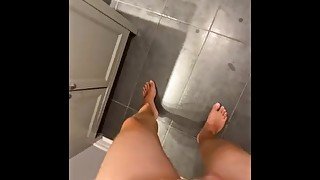 Teen jerking off feet