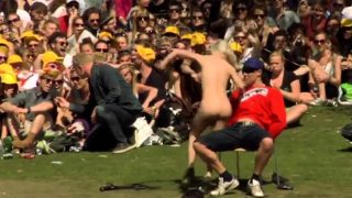 Fully Nude Lapdance in front of a Crowd