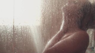 Charlie gets off and cums with her shower head - now on Pornhub