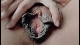 BEAUTIFUL WET PULSATING PUSSY CLOSE UP , GETTING TO ORGASM