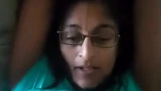 Hot desi indian aunty giving blowjob and fucking lover