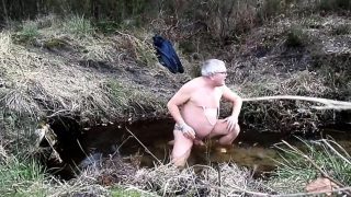 Bathtub of the dump within the frozen water