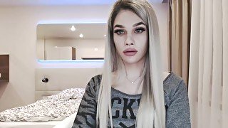 18-Year-Old Skinny TS Blond Hair Babe Cam Show