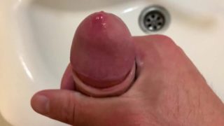 Man masturbates in the bathroom for the fifth time and barely cums in the sink