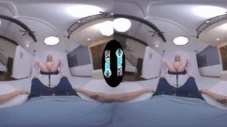 WETVR Picture Shoot Turns into Poke Sesh in VR
