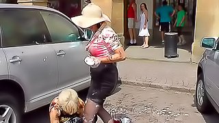 Hot ladies fight outdoors