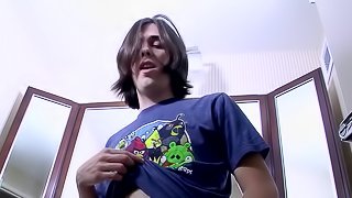 Tyler Haycock loves pissing in his pants and jerking off