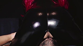 Redheaded girl in latex licked to orgasm - 4k video