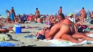 Swinger am Strand