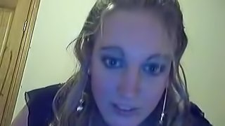 Webcam Masturbation With A Really Wet Teen