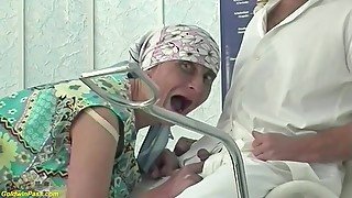 Ugly hairy 85 years old mom fisted by her doctor