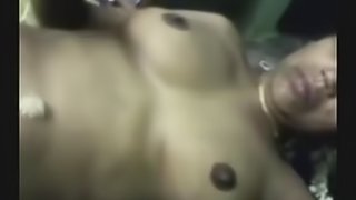 Sexy desi girl with boob milked show her pussy...