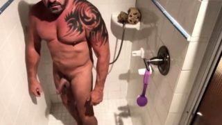 Guys fuck in the shower after gym