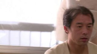 Cute Japanese mom Yuriko Shiomi masturbate on camera
