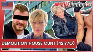 MILF Hunter lets MILF Vicky Hundt suck dick in a lost place! milfhunting24