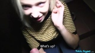 Pretty blond bitch in blowjob video out-of-doors