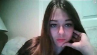 cute sexy teen babe masturbating on webcam