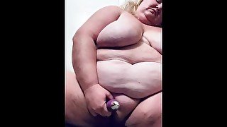 Intense BBW Orgasm from multiple toys