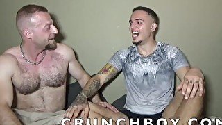 The french daddy JEFF BARAN fucked by LEO REX Bareback in PARIS for crunchb