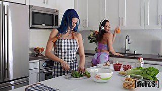 Wild lesbian sex in the kitchen - Aidra Fox and Jewelz Blu