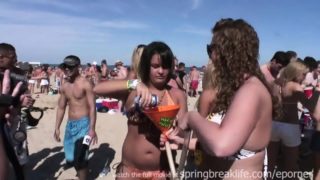 Hot Girls Flashing On The Beach