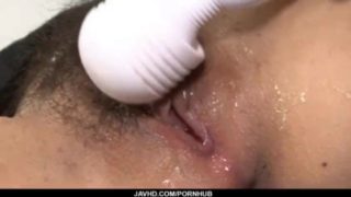 Mio Hiragi blows cock with passion and craves to swallow