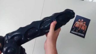 Unboxing LUCA XXL DILDO by Crackstuffers (Bottomtoys.hol.es)