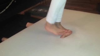 Cock crush dance in white jeans barefoot