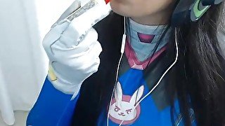 ASMR COSPLAY D.VA Push Pop Candy Mouth Sounds Masterbating so hot!!!