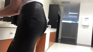 Delicious latina coworker candid ass in pencil skirt