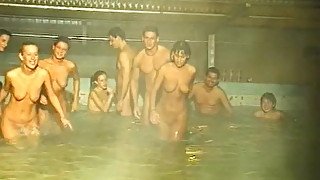 5 on 5 orgy in the pool. Fisting. Peeing.