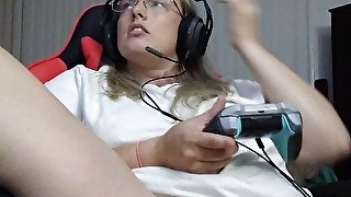 Gamer Girl Fucking, Fisting and Squirting xxMissSwitchxx