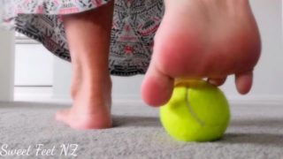 Crushing Ball with Sweet Feet