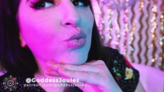 100 Layers of Lipgloss ASMR