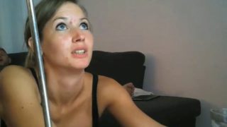 Swedish cam babe jerk off two cocks at the same time