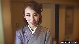 Japanese nympho in kimono Aya Kisaki is ready to masturbate herself