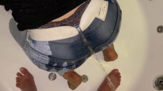 BlowJob and cum on my Ass then clean by he Pee on my ass in jeans Full Video on ModelHub