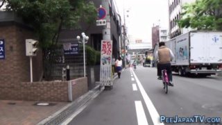 Japanese ho pisses street