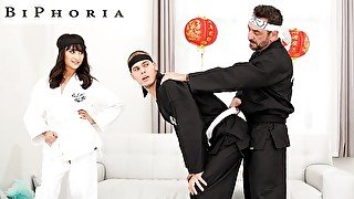 Man Learns The Art Of Cobra Bi To Impress His Girlfriend - BiPhoria