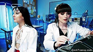 Saucy shemale doctor rimming alt dark hair