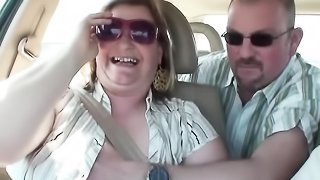 Fat blonde in shades gets seduced in a car
