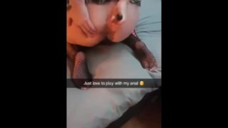 Anal slut fuckes her anal on snapchat