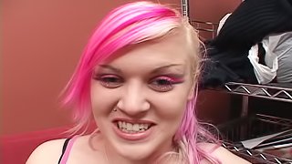 Pierced amateur pornstar enjoys a close up pov anal fucking