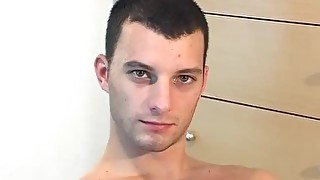 Straight male serviced by a guy in spite of himself: Roman