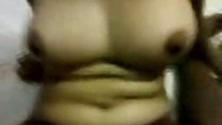 Indian busty gal likes hot sex. Homemade video.