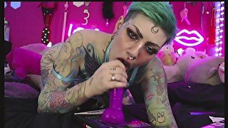 Tatted Girl Gives BlowJob Tease on Dildo! Needs Dick Bad!