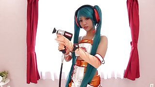 Hatsune Miku Cosplay 2