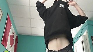 Sexy Twink home alone (Plays with himself)