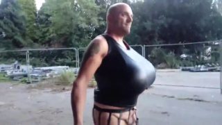 Extraordinary Giant Hooters Transgender In Spandex - Outdoor Baps Fetish