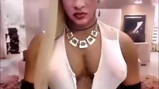 Hot Ebony Alondra Ray Strokes Her Huge Cock